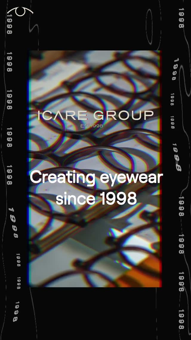 Vertical social cut five.